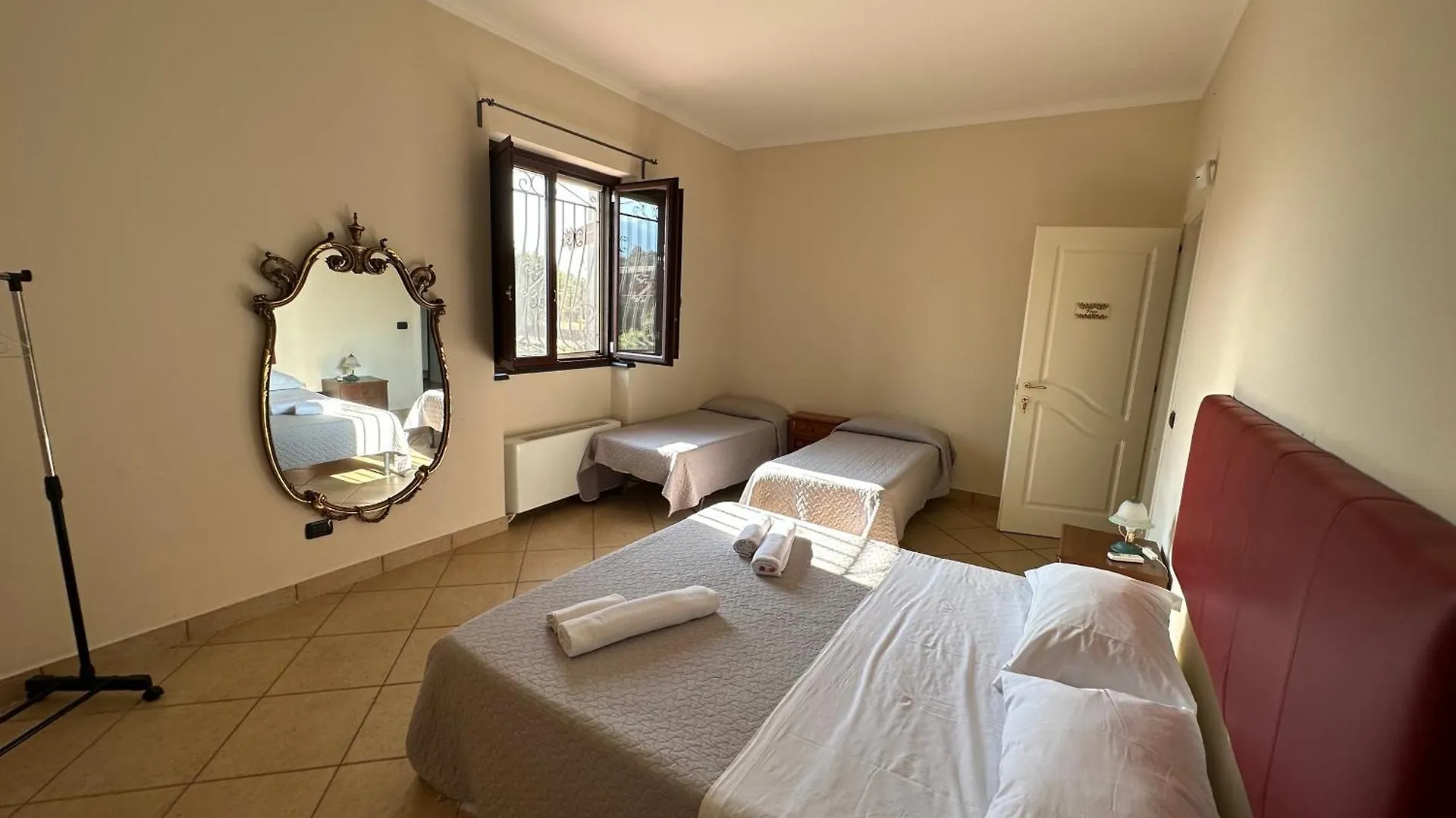 Ranch Simeto Hotel Paterno  0*, Paterno (Sicily)